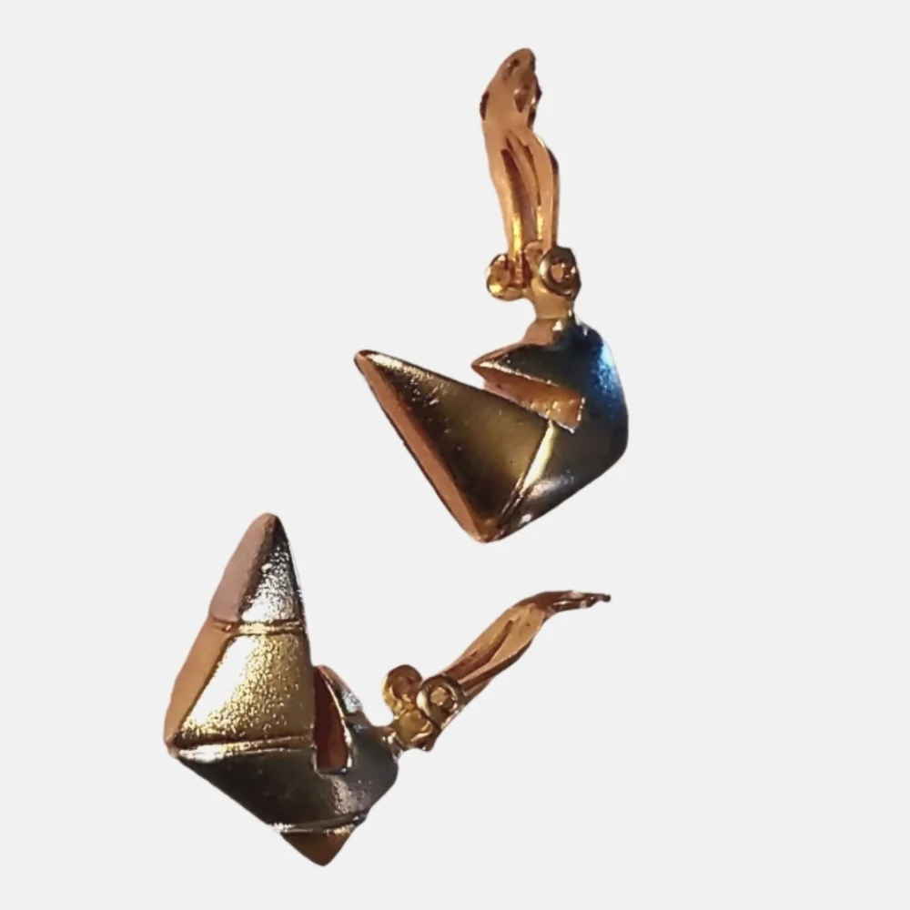 STEEL GRAY & BRASS GOLD Clip-On Earrings Two Tone Metallic_6